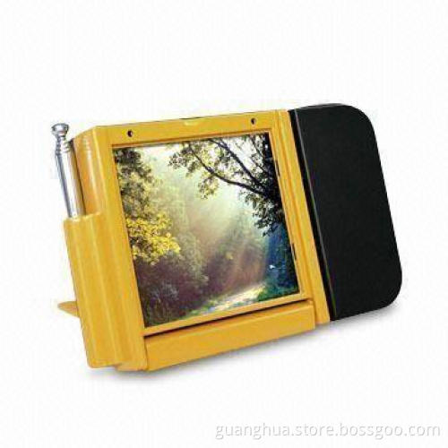 Clock Radio with Projecting Light that Can be Seen at Night